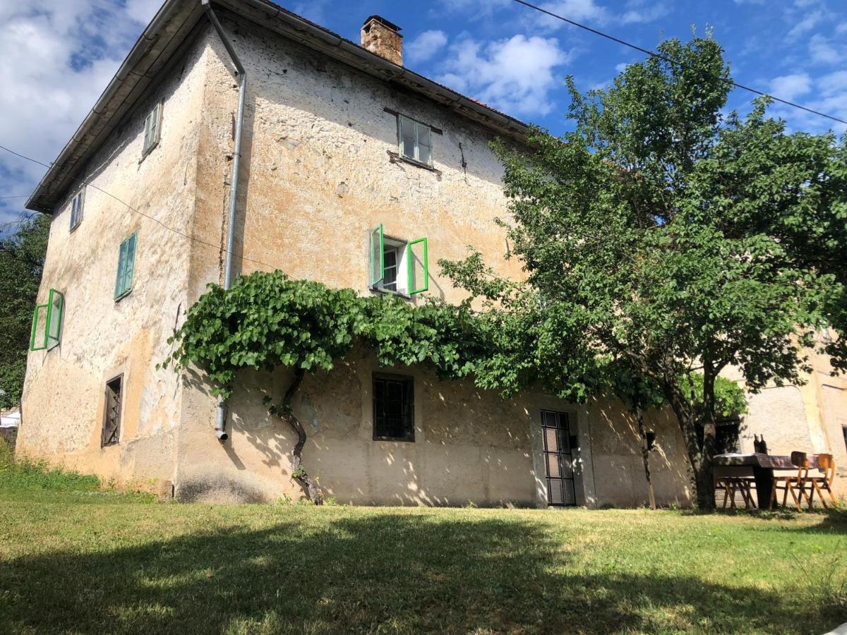 Villa Kuća Vecchia Otočac Esterno foto
