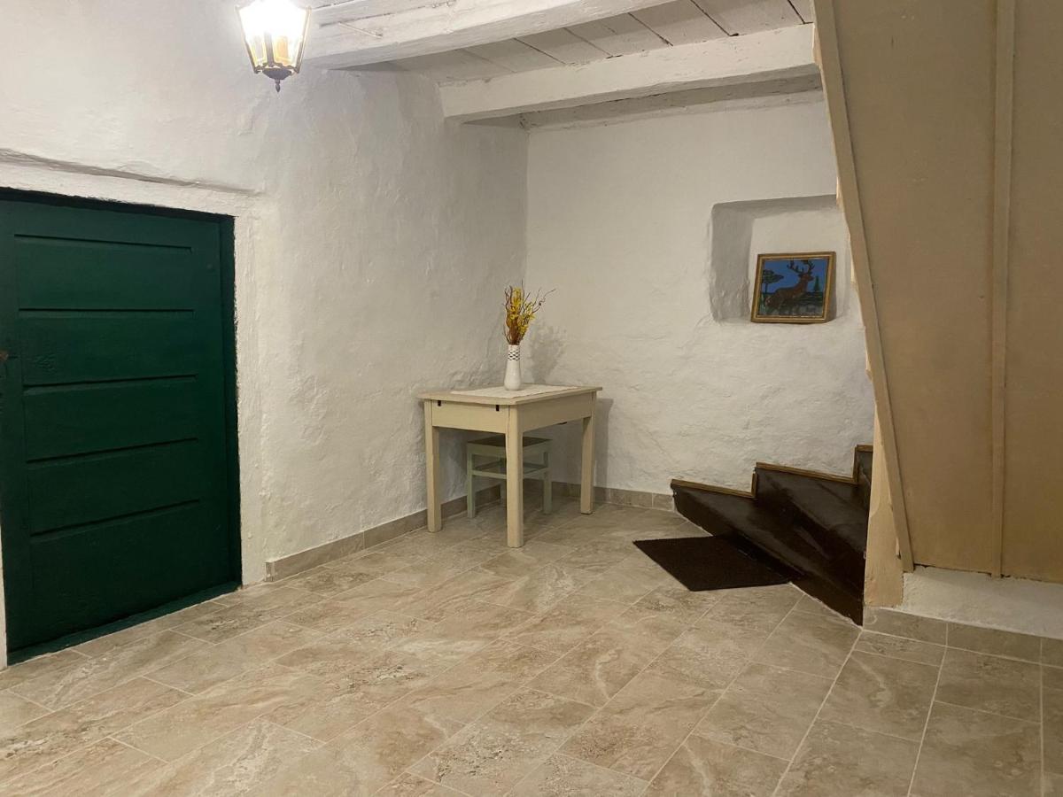 Villa Kuća Vecchia Otočac Esterno foto