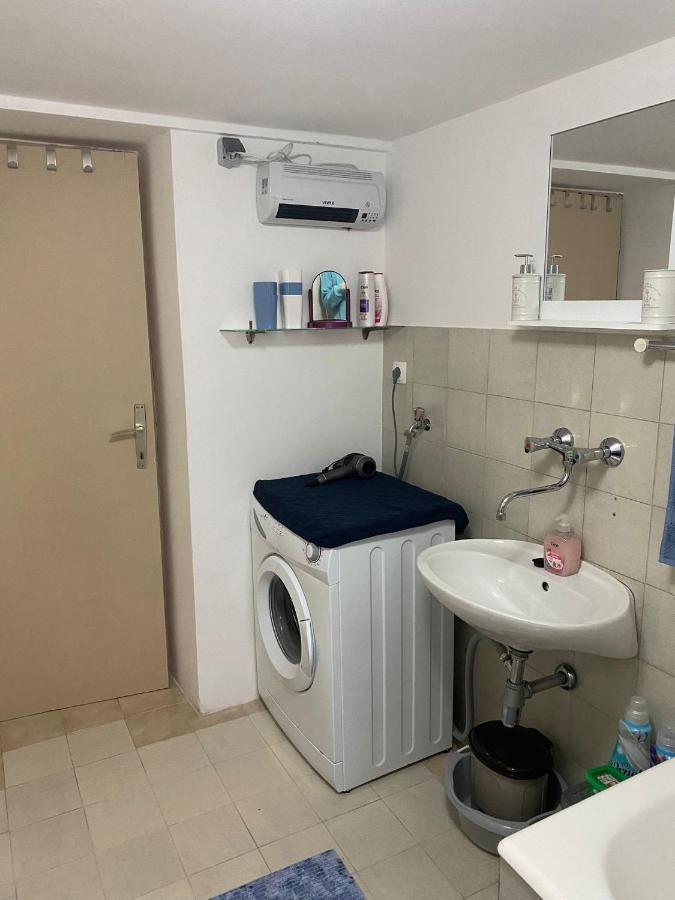 Villa Kuća Vecchia Otočac Esterno foto